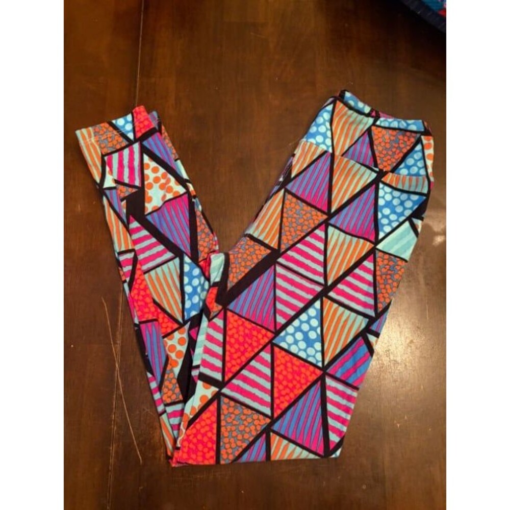 LuLaRoe Leggings size OS vintage hard to find classic high waisted yoga band